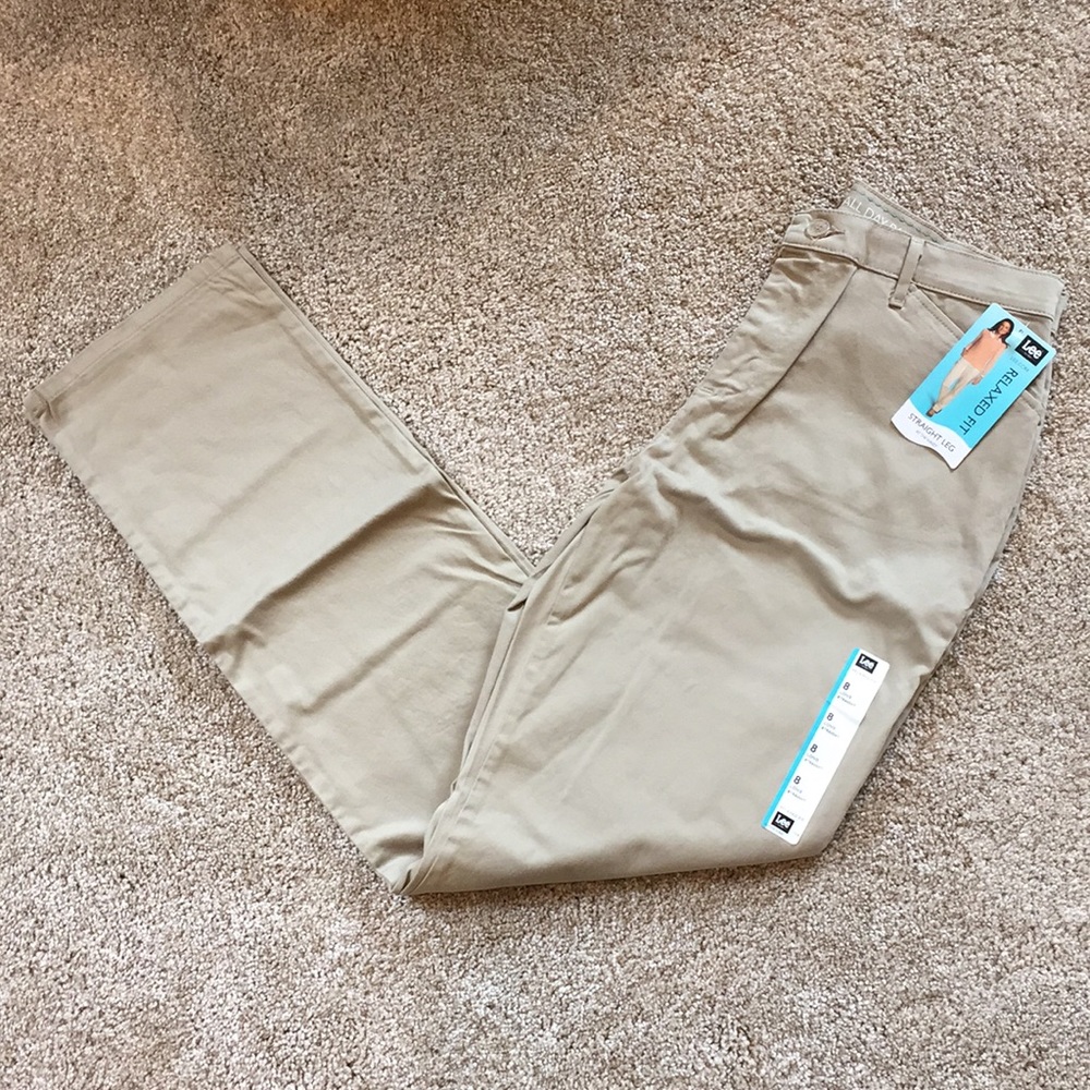 NWT Lee Straight Leg Relaxed Fit Khaki Pants